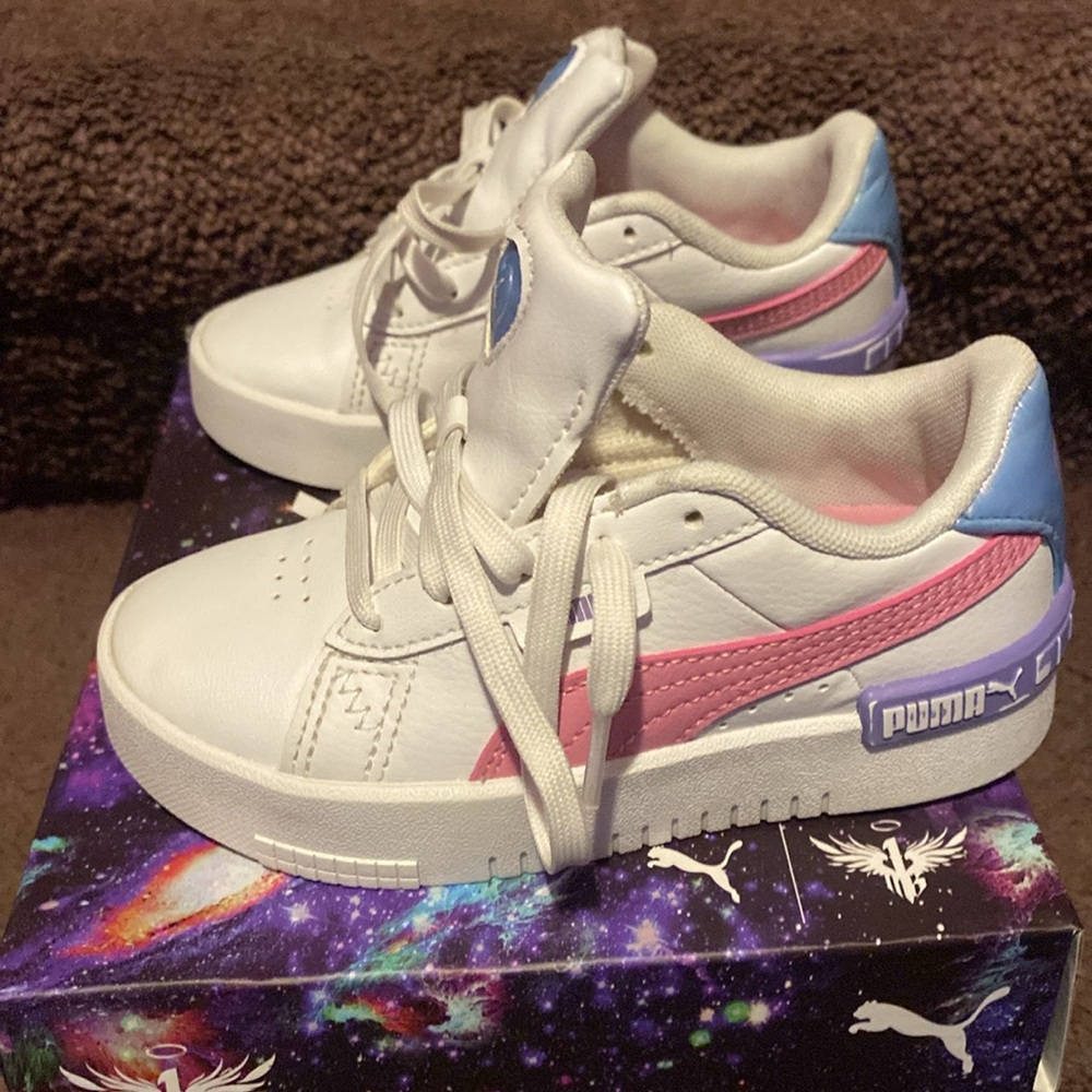PUMA SNEAKERS